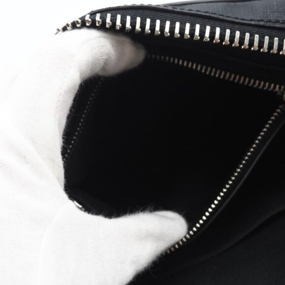 Authentic Gucci GG Supreme Sling Backpack Waist Crossbody Bag Black Leather Mens - Picture 11 of 14